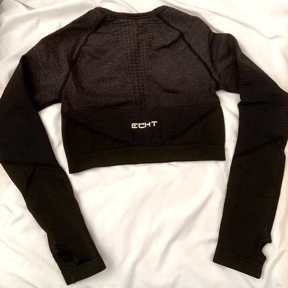ECHT Cropped Top - Picture 3 of 3